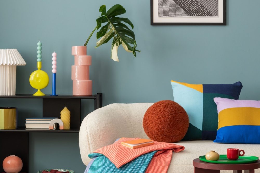 Shutterstock_2453932023